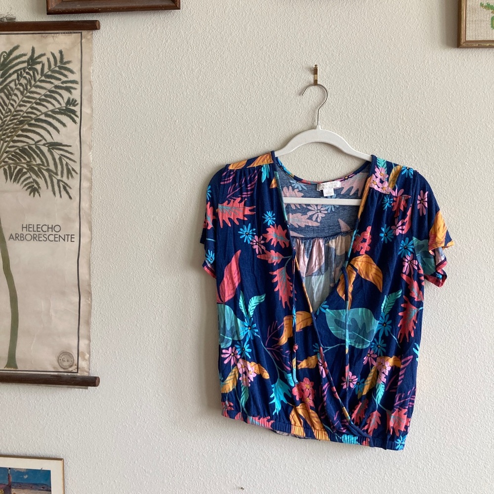 Colorful vintage floral crop top